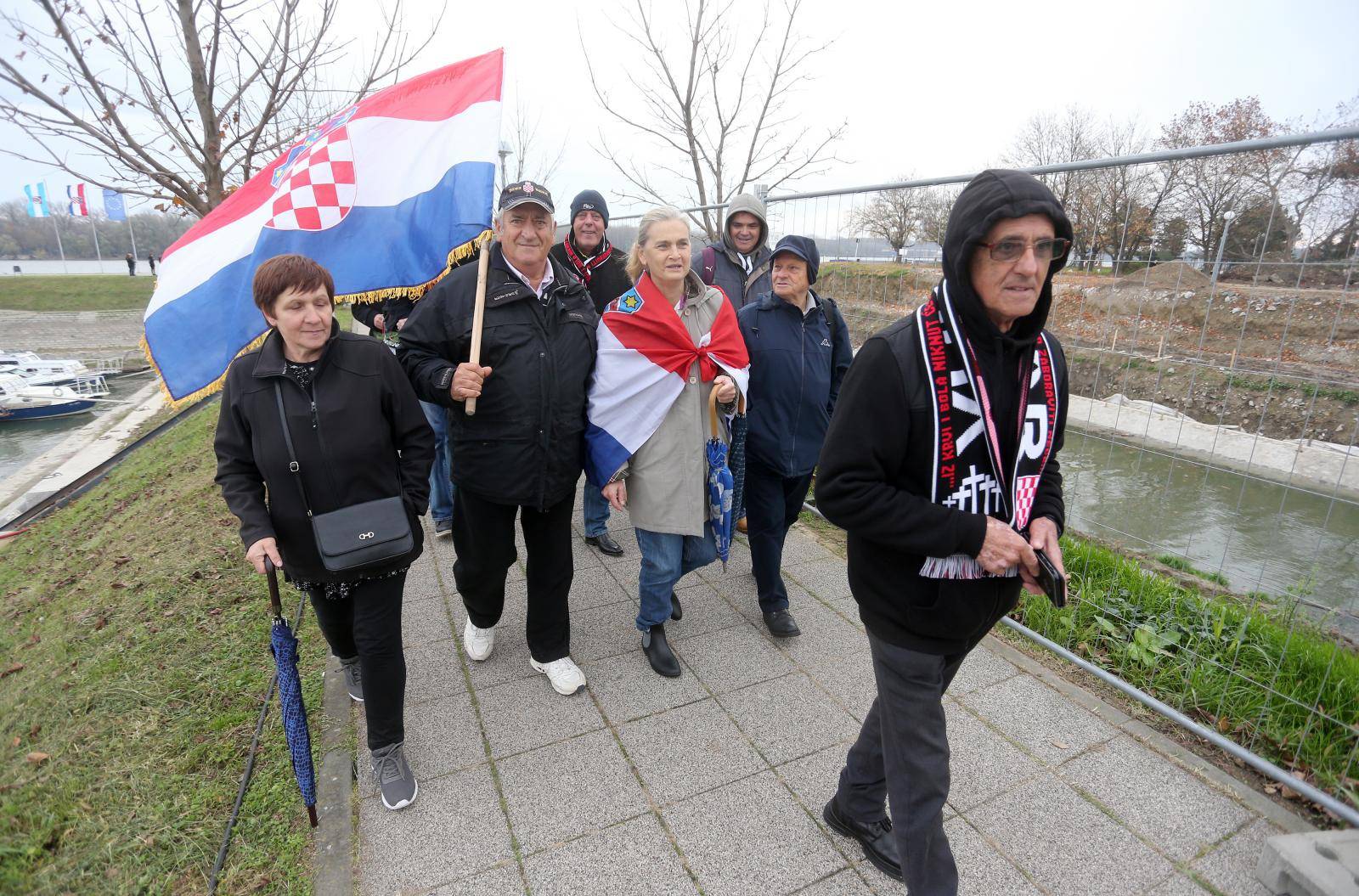 Vukovar: Okupljanje građana kako bi obilježili Dan sjećanja na žrtvu Vukovara
