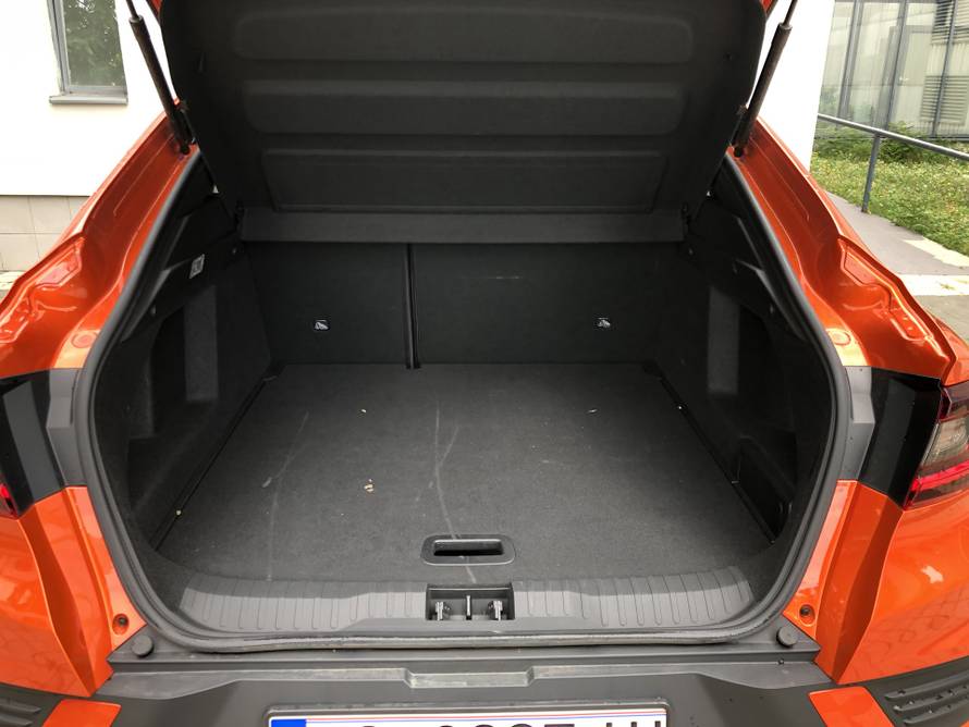 Testirali smo atraktivni Renault Megane Conquest: Nova SUV zvijezda na hrvatskom tržištu