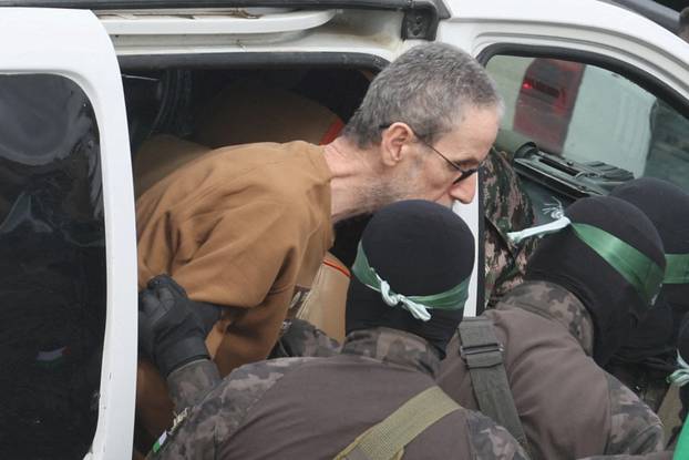 Hostages-prisoners swap deal between Hamas and Israel