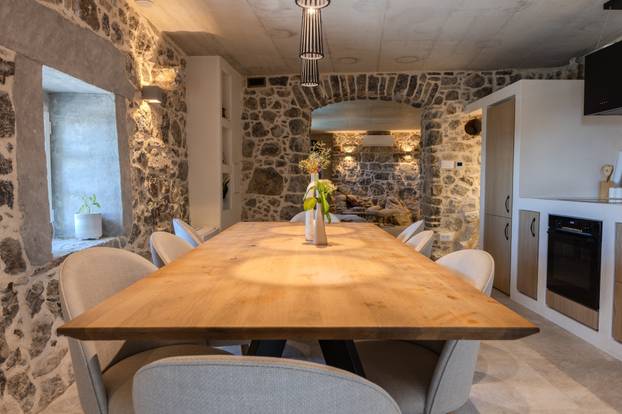 FOTO Kaštelet kod Opatije iz snova: Obnovili smo ga kako bismo očuvali obiteljske tajne