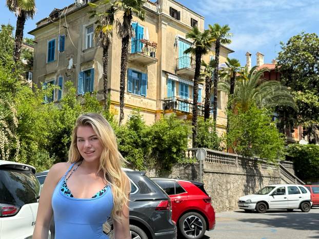 FOTO Ona je nova Miss turizma! Posvećena je fitnesu, završila je Medicinsku školu, a radi u vrtiću