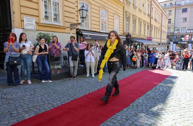 Zagreb: Modna revija povodom 400 godina nastanka kravate