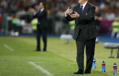 Del Bosque će ostati izbornik Španjolske do kraja Eura 2016.