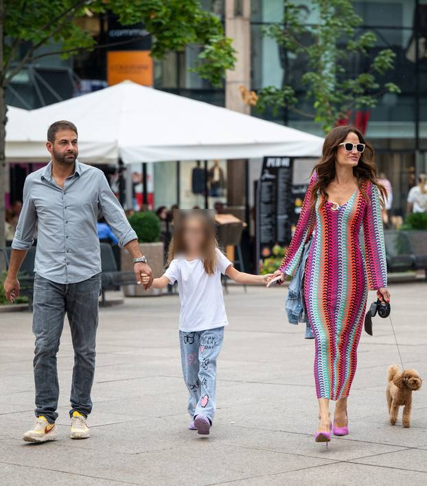 Zagreb: Maja Cvjetković s obitelji na špici 