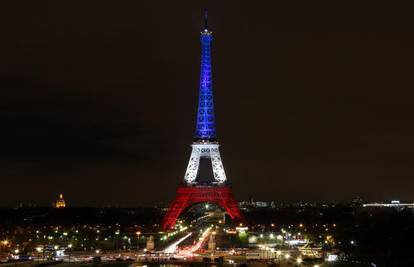 Eiffelov toranj mogao bi zasjati i u bojama Lijepe naše na Euru