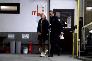 Zagreb: Slovakinja Martina Stre&zcaron;eni&ccaron;ka privedena je na USKOK u aferi u Hrvatskom skija&scaron;kom savezu 