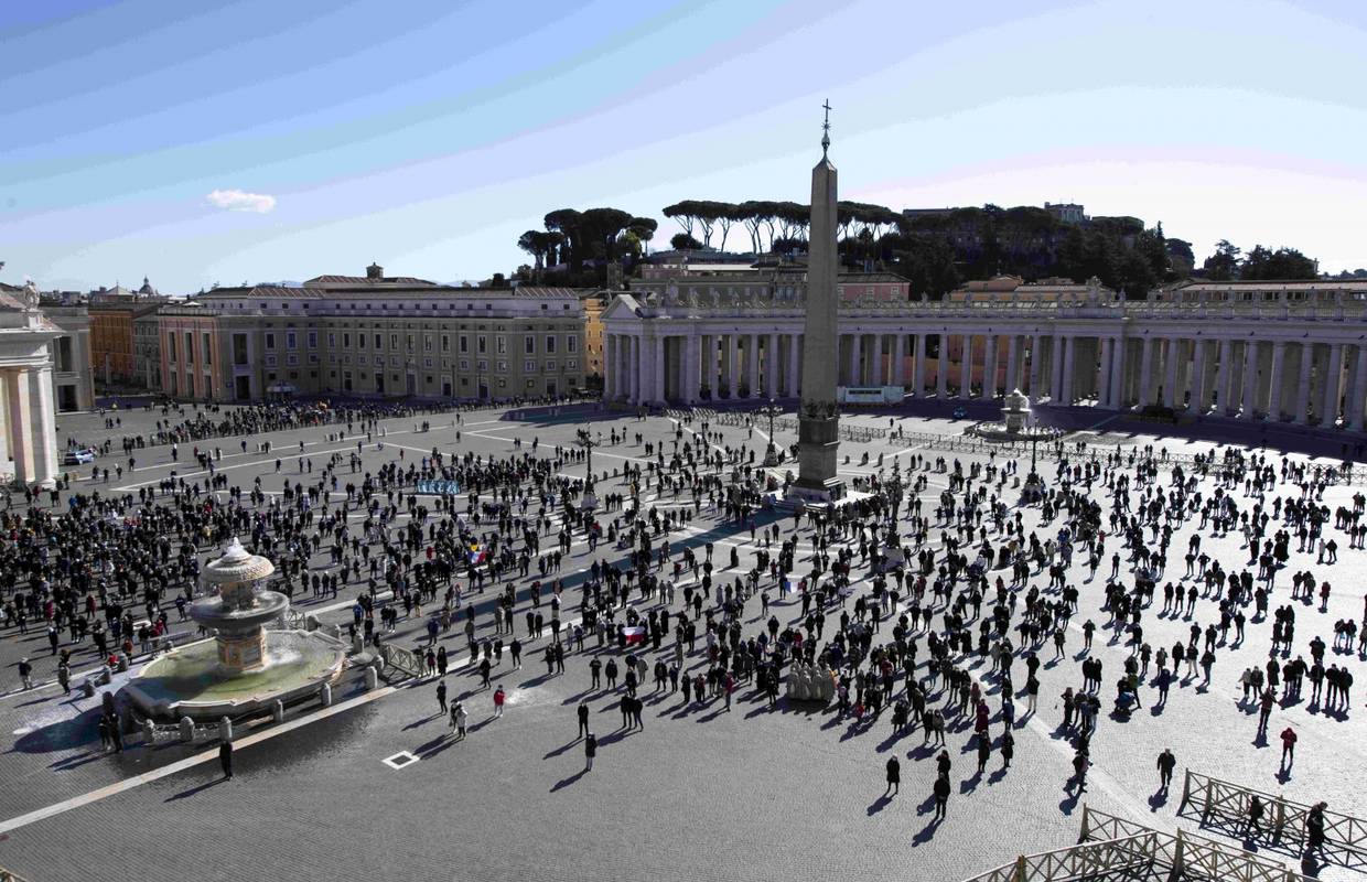 Besparica u Vatikanu, nadaju se pomoći u donacijama vjernika