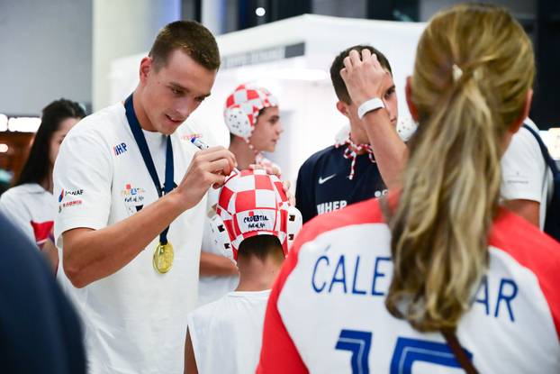 Zagreb: Dolazak prvaka Europe, Hrvatske U20 vaterpolske reprezentacije na aerodrom Pleso