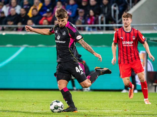 GER, 1. FC Heidenheim vs. Hamburger SV, Fussball, DFB-Pokal, Spielzeit 2025/2026, 28.10.2025