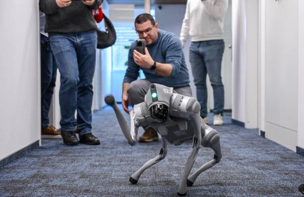 Zagreb: Brunch tvrtke Abysalto na kojem je predstavljen humanoidni robot 