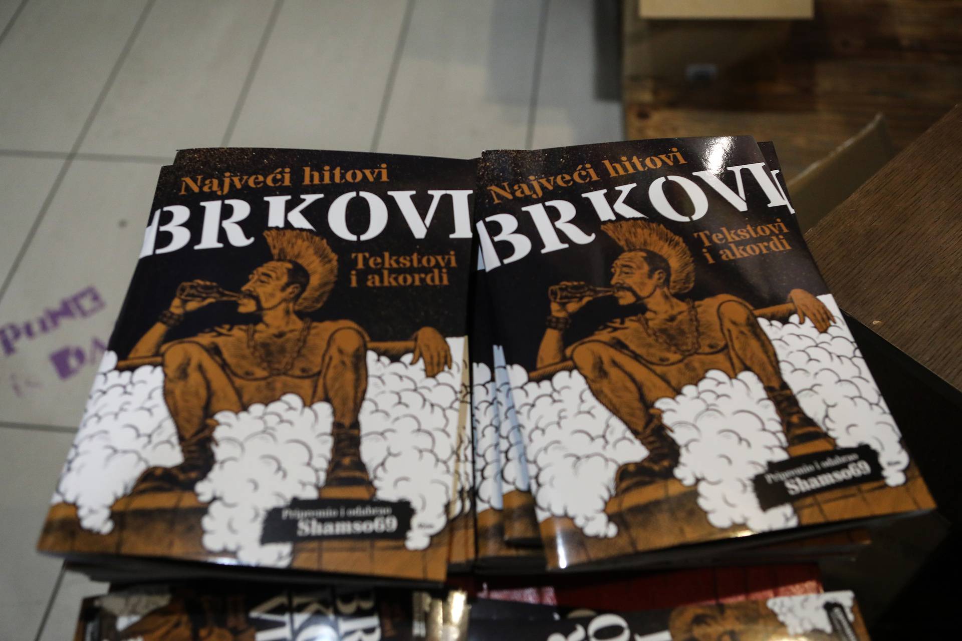 Zagreb: U knjižari Rockmark održana je promocija pjesmarice grupe Brkovi
