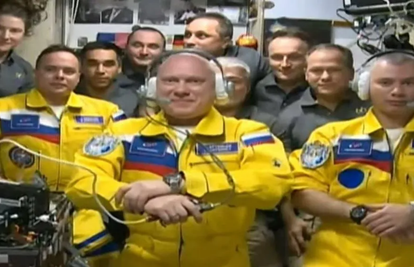 Ruski kozmonauti stigli na ISS u bojama ukrajinske zastave: Ma imali smo viška žute tkanine...