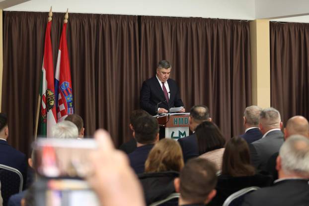 Susret dvojice predsjednika s predstavnicima mađarske manjine u Hrvatskoj 