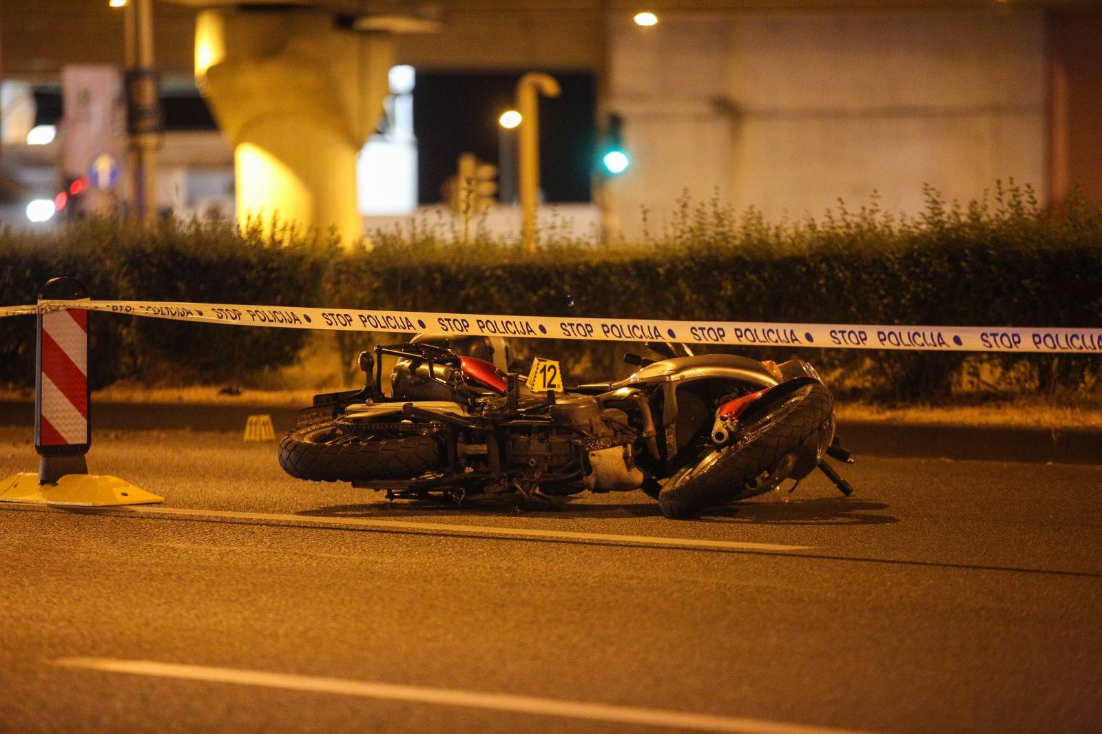 Zagreb: U prometnoj nesreći poginuo je motociklista