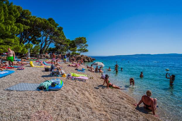 Kamen Brela i plaža Punta Rata  
