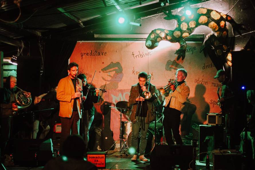 storyeditor/2024-05-24/Jazz_u_Mocvari_-_Impronedjeljak_-_Foto_Josip_Bolonic.jpg