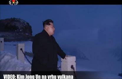 Sjevernokorejska propaganda: Veliki vođa pozira na vulkanu