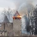 VIDEO Izgorjelo krovište dvorca iz 14. stoljeća kod Karlovca: U njemu su živjeli i Frankopani