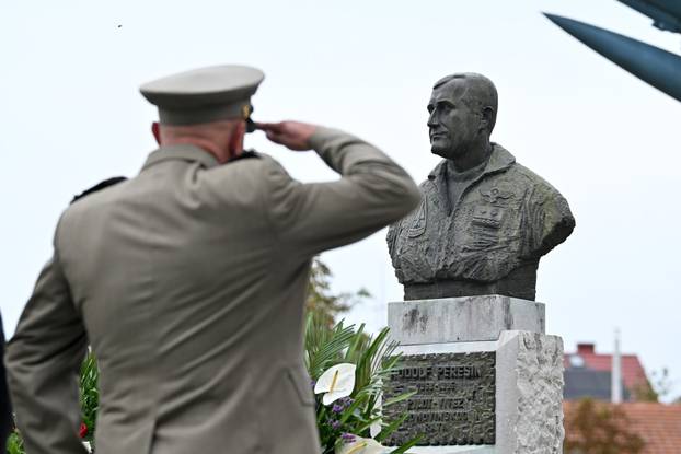FOTO U Gornjoj Stubici održali 28. Susret za Rudija, herojskog pilota iz rata. Pogledajte fotke