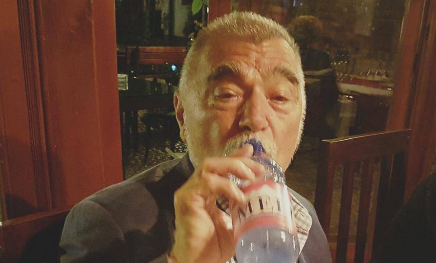 Žedni Stipe Mesić: Dali mu pet boca 'viagre' da bi bio poletan