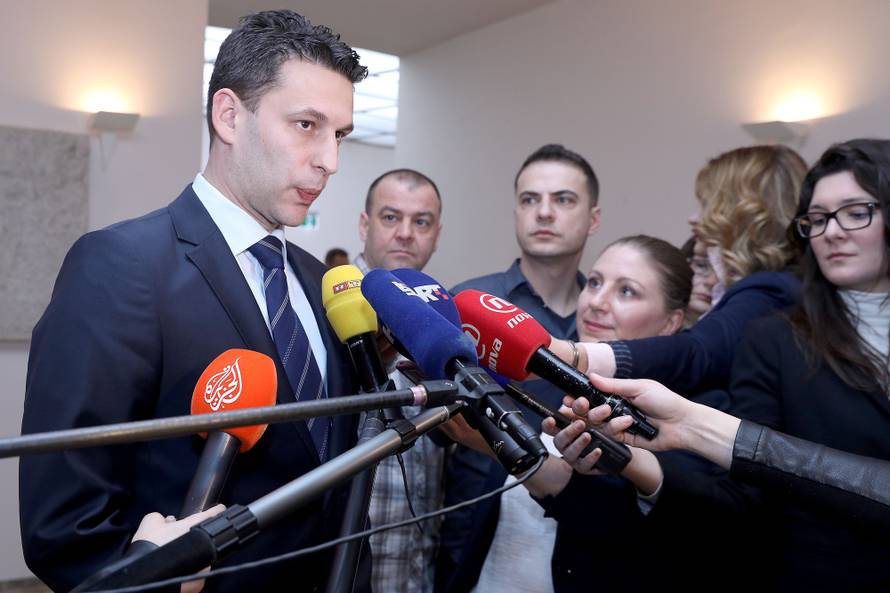 Petrov: 'Država neće spašavati Todorića, ali će braniti sustav'