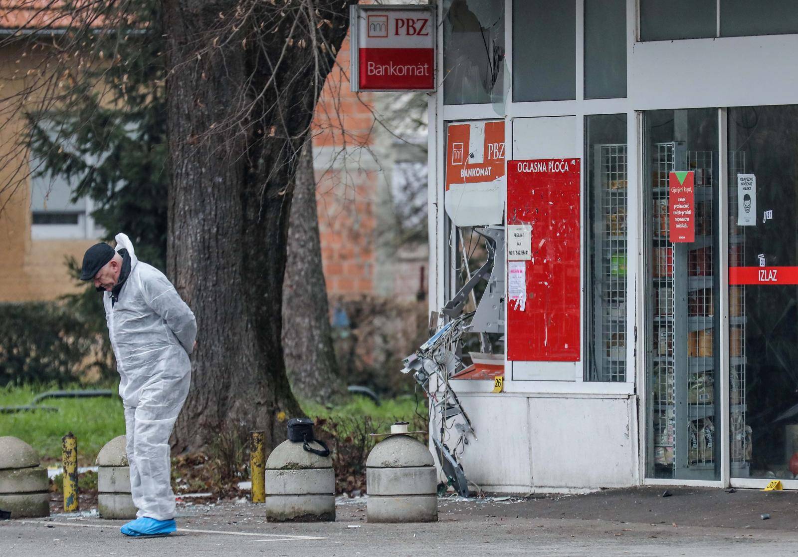 Eksplozija usred noći: Lopovi raznijeli bankomat u Zagrebu