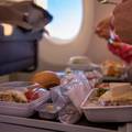 Stjuardese otkrile: Ovo je hrana koju nikako ne biste trebali naručivati u avionima i zašto