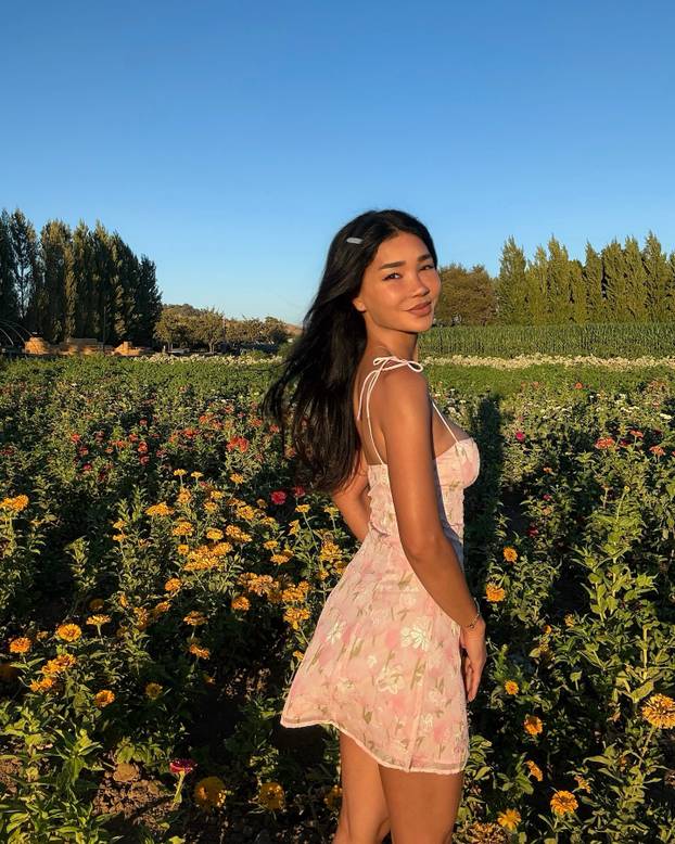 FOTO Nitko ne može vjerovati, ali istina je... Ova učiteljica iz Kalifornije ima 48 godina!