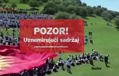 VIDEO Teška nesreća na paradi: Dron snimio kako kamion gazi 29 učenika, popustila mu ručna