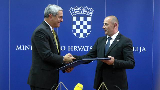 Zagreb: Potpisan memorandum o suradnji Hrvatske i SAD o nestalima u 2. Svjetskom ratu