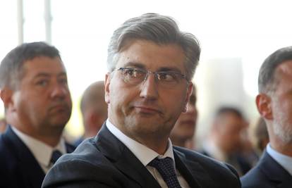 Plenković tražio izuzeće šefice Povjerenstva, odgodili odluku