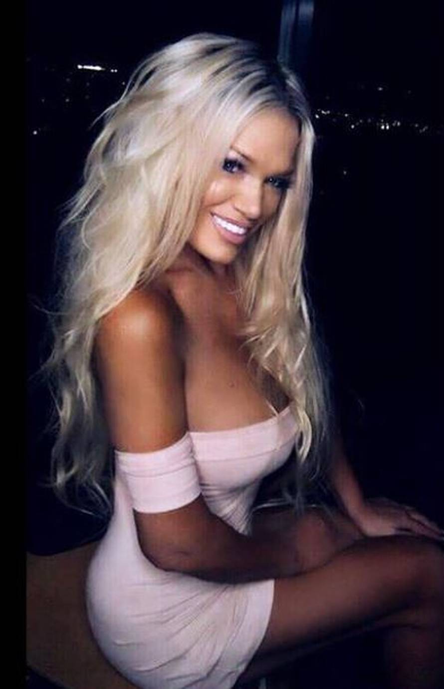 Čuvaj se, Hollywoode: 'Najseksi baka' pliva glumačkim vodama