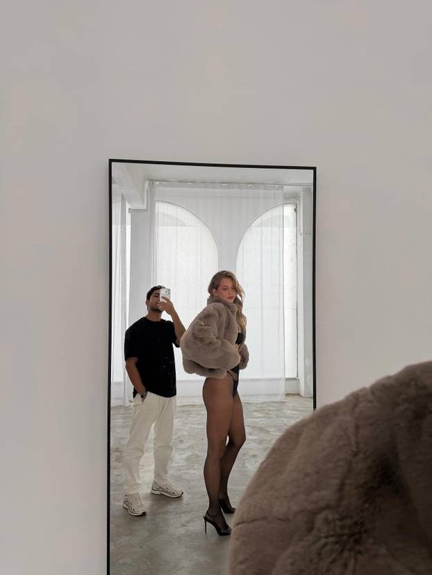 FOTO Ljubila je nogometnu i F1 zvijezdu, sad je slobodna kao ptica i pali pratitelje u bikiniju