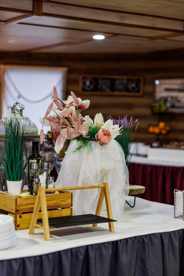 FOTO Zavirite u prvi brod-hotel u Hrvatskoj: Noćenje na ovom brodu u Rijeci ima posebnu čar