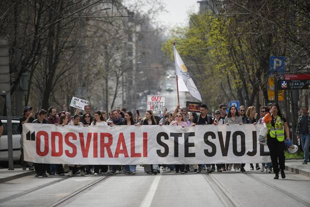 Beograd: Tisuće motorista stigalo je dati podršku studentima 