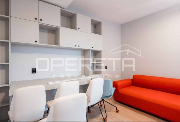 FOTO Stan u srcu Varaždina ima bazen, jacuzzi i saunu! Cijena će mnoge iznenaditi...