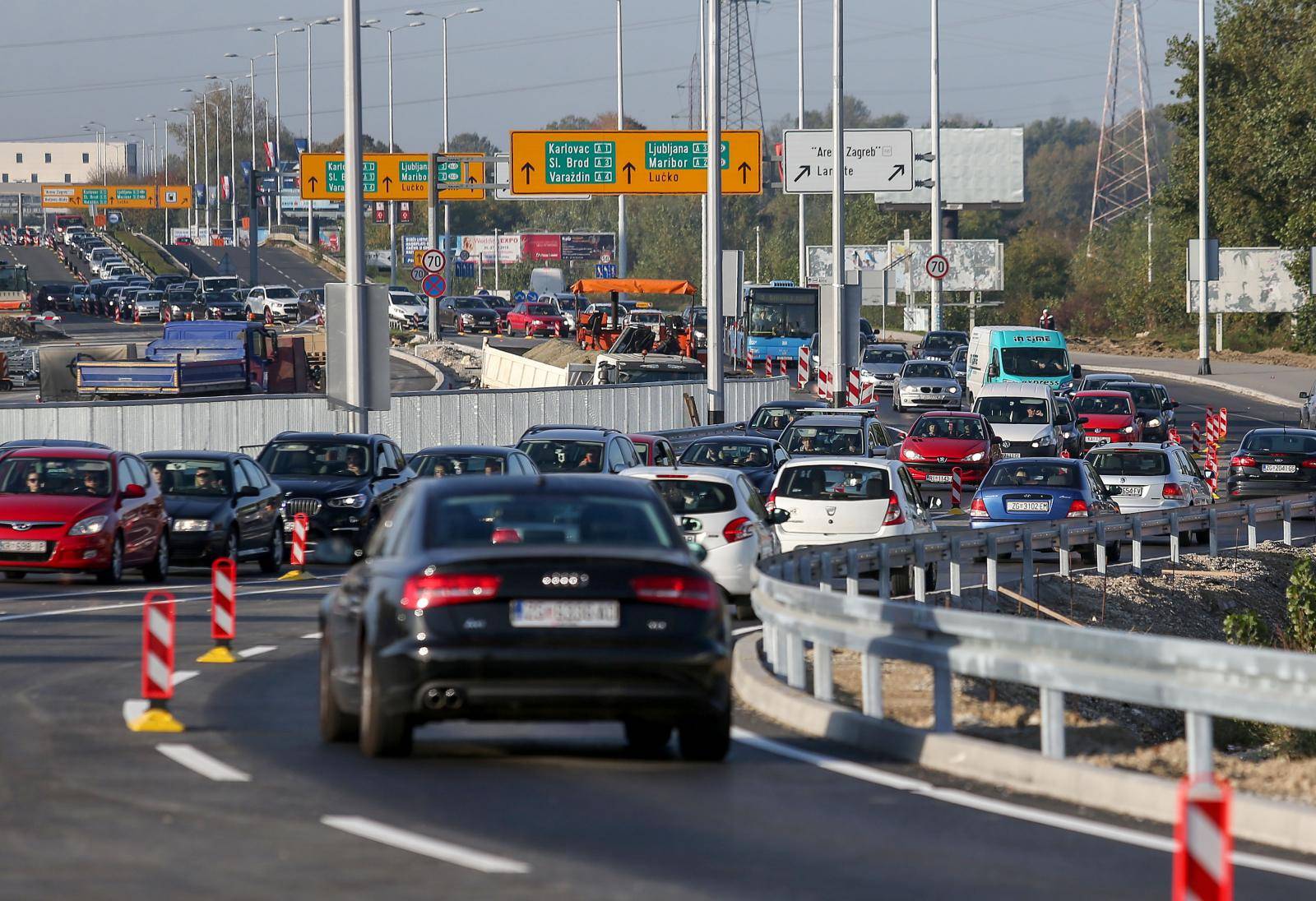 Zagreb: Nova regulacija prometa na rotoru u Remetincu