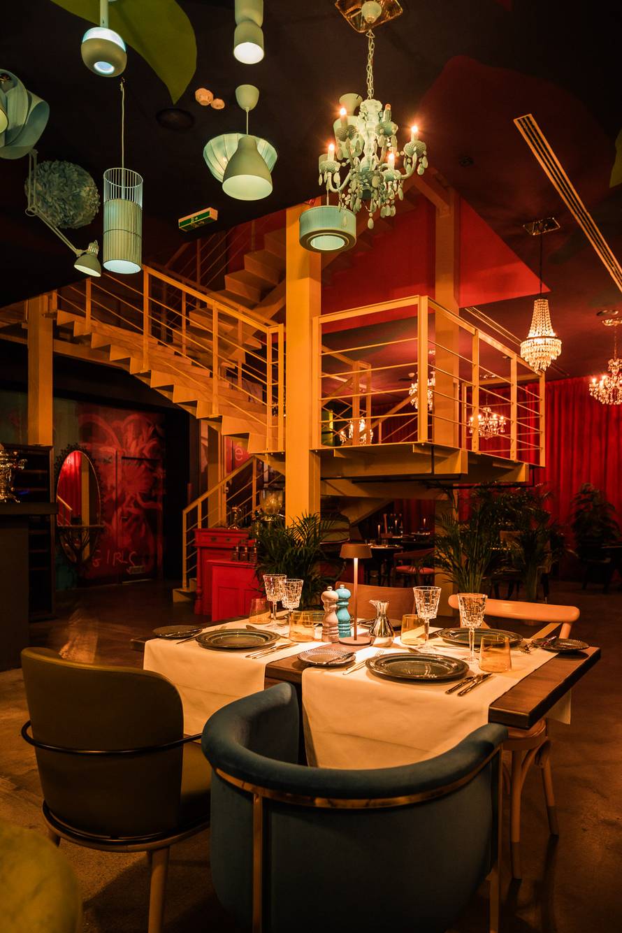 Bili smo na otvorenju Bar&Ton Rougemarin bistroa u MSU-u: Evo kakve vas delicije očekuju