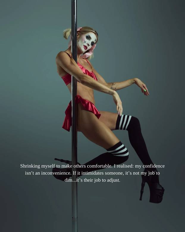 FOTO Senzualna plesačica je hit na internetu: 'Mama sam, ali ne odustajem od pole dancea'