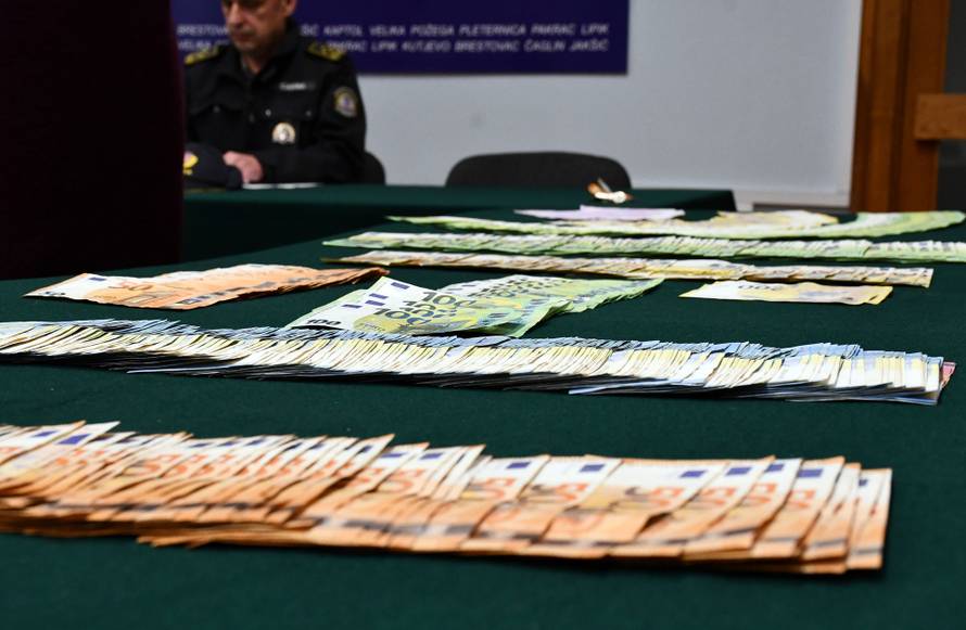 Požeška policija oduzela preko dvije tona duhana i 43.000 €!  A to im nije ni najveća zapljena