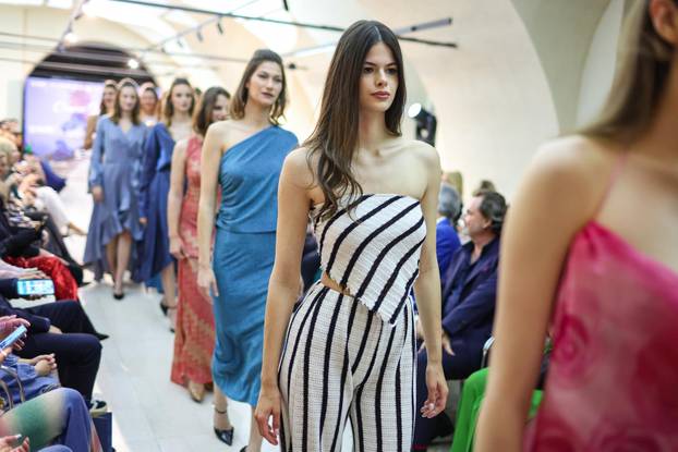 24 sata Zagreb: Modna revija brenda Duchess Snježane Schillinger u Muzeju grada Zagreba