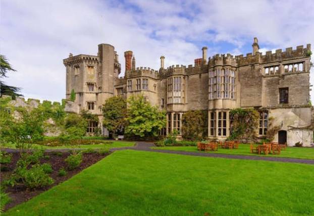 FOTO Dvorci diljem svijeta na prodaju! Neki imaju 200 soba, tamnice, jezera, šume i potoke