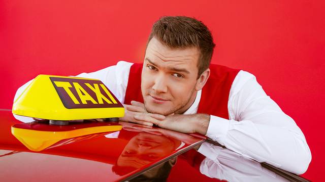 Luka Basi izbacio pjesmu Taxi pa poručio: 'Ne vozi kada piješ'