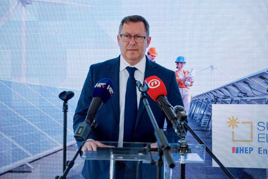 Kraj Benkovca se gradi najveća hrvatska sunčana elektrana Korlat, otvaraju je već 2026.
