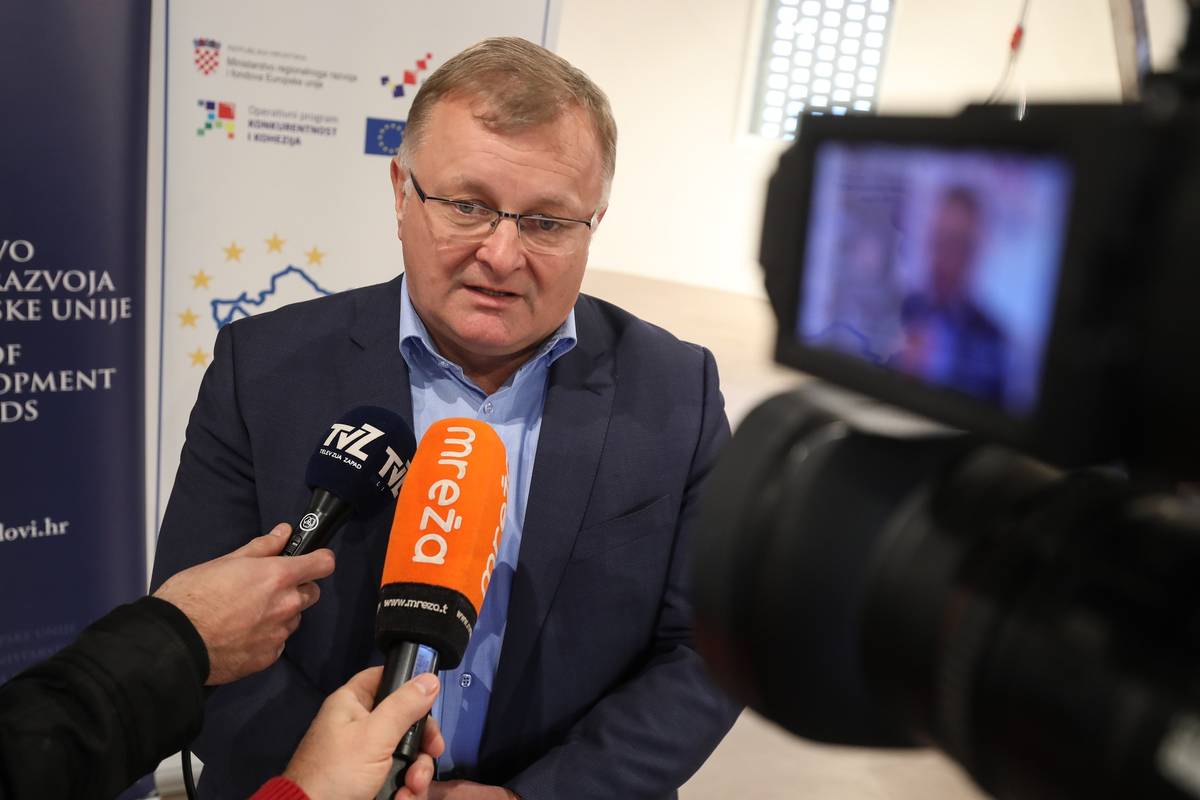 Stranka s imenom i prezimenom u ironičnom pismu: Povećajte broj općina i gradova na 5.555