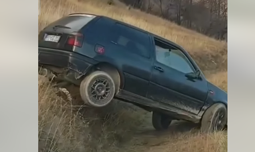 VIDEO Crnogorci se upustili u offroad izlete Golfovima