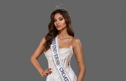 Misica Laura ponovno oduševila fanove! Evo kako je izgledala na reviji dok je šetala u badiću...