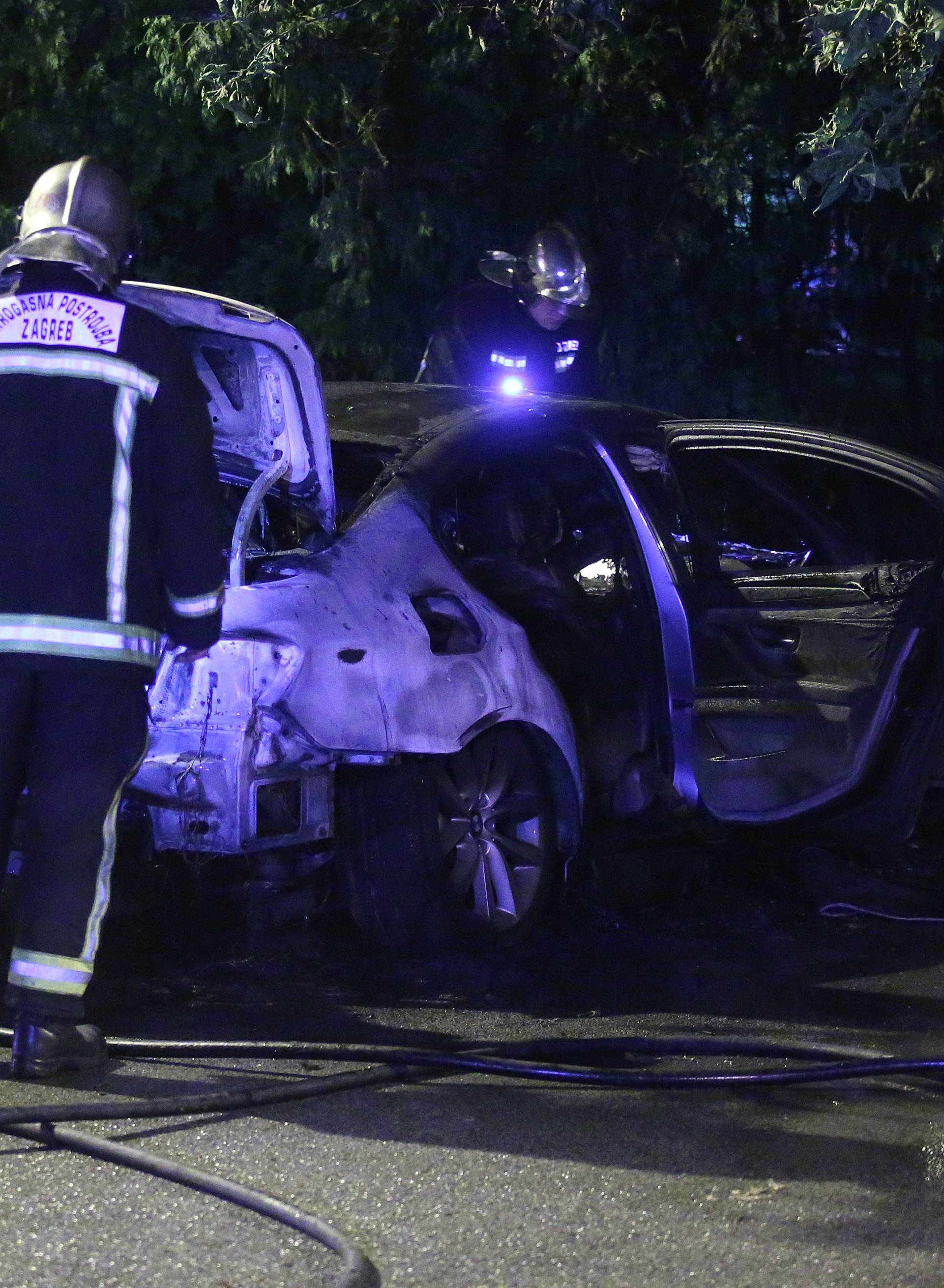 Na Jarunu: Pokraj zapaljenog auta pronašli vreću za leševe