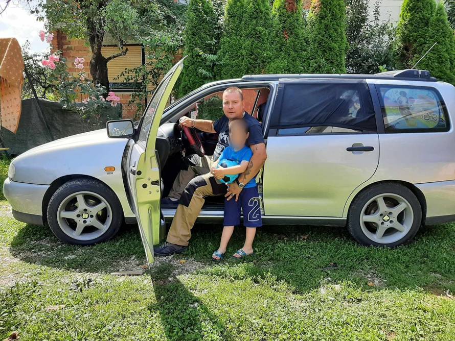 Auto vatrogasca Gorana postao je hit: 'Ima 24 godine, za novi nemam. Štitim ga koliko mogu'