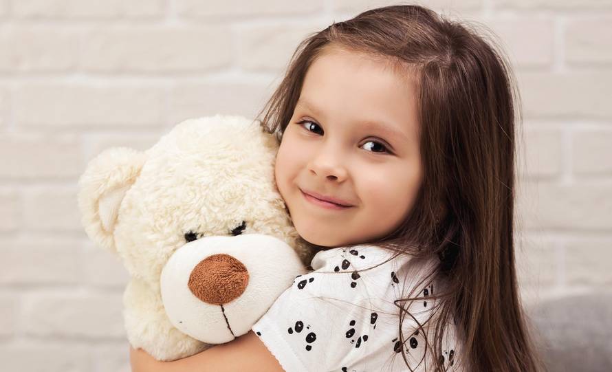 Više od igračke: Plišanac djecu smiruje kad nema mame blizu